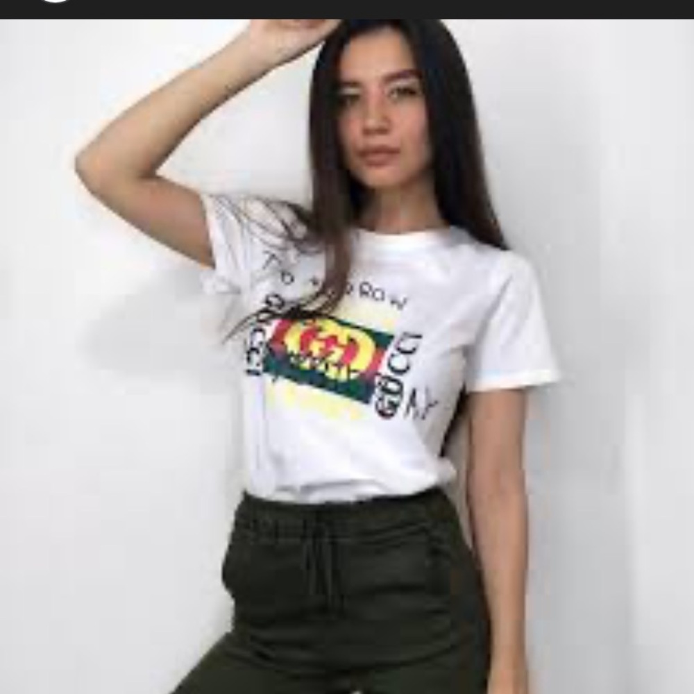 Gucci Cream T-Shirt with Subtle Design